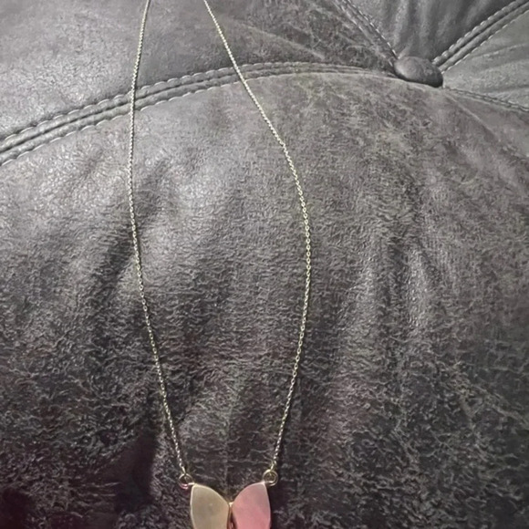 Mother of Pearl Butterfly Necklace - Picture 8 of 10